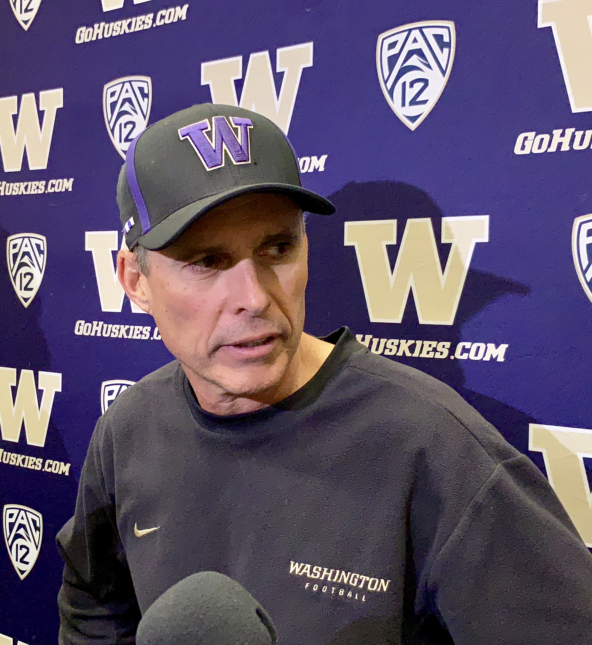 Huskies vs. UCLA Game Week Post Practice Video – Chris Petersen